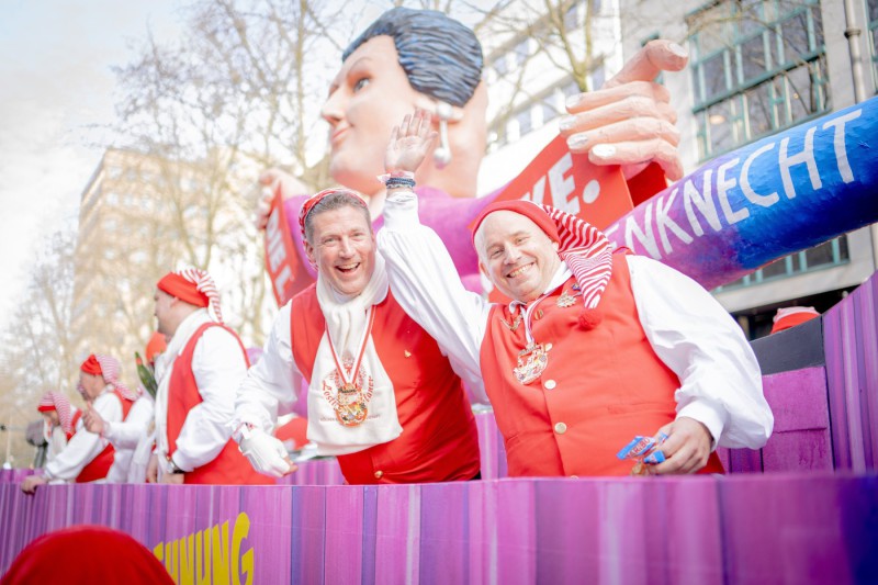 Loestige-Paulaner_Rosenmontagszug_2024_Sabrina_Backofen_101