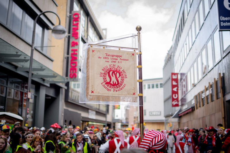 Loestige-Paulaner_Rosenmontagszug_2024_Sabrina_Backofen_115