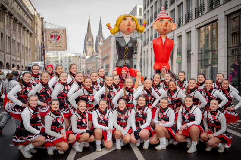 Loestige-Paulaner_Rosenmontagszug_2024_Sabrina_Backofen_158